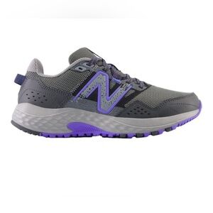 New Balance Women's Sneakers in Gray and Purple
